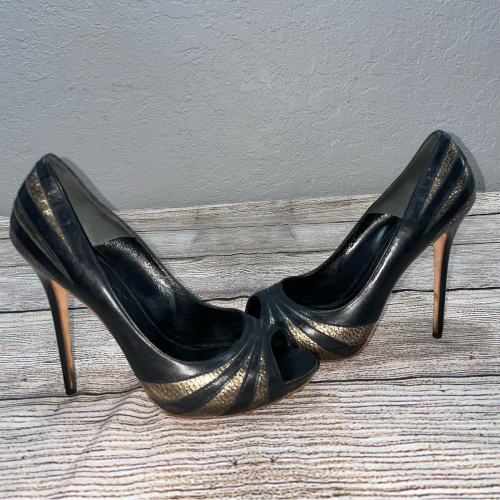 Alexander McQueen Peep Toe Pump Sz 39